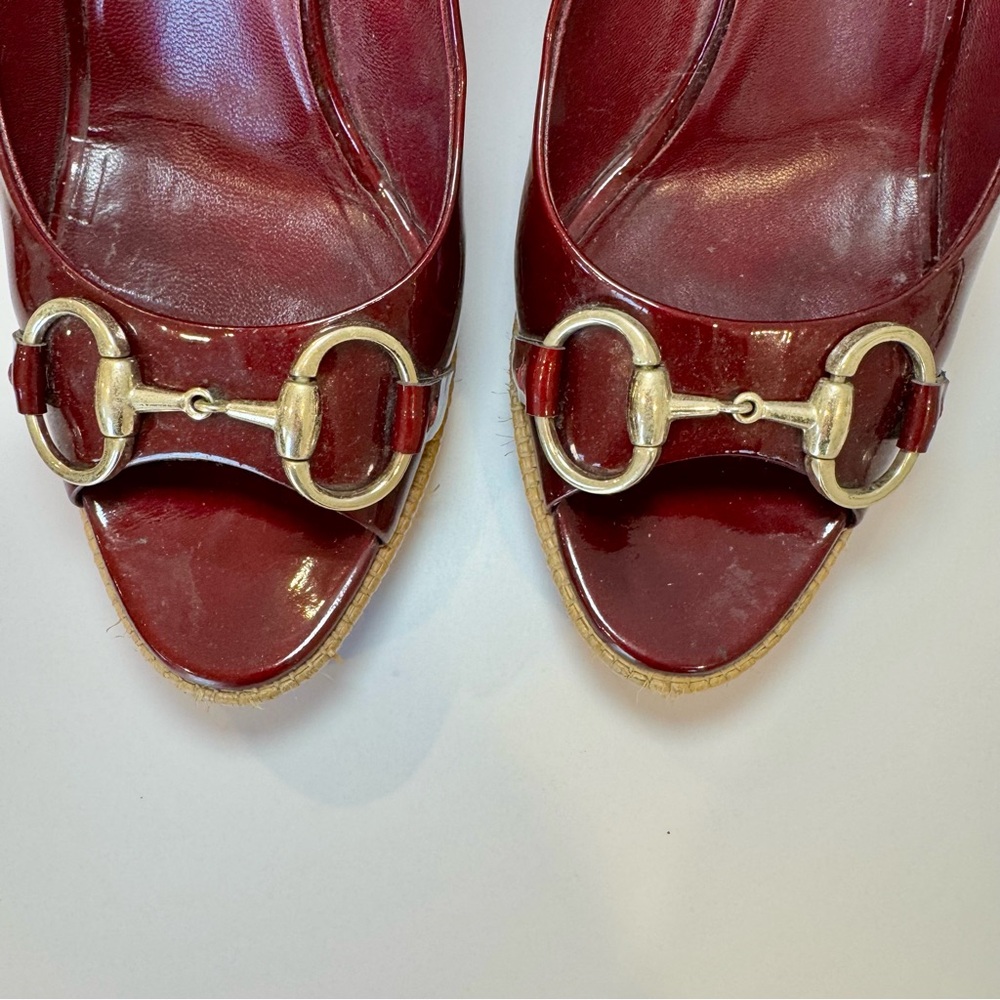 Gucci Burgundy Patent Leather Sandal W Bamboo Platform & Horsebit Accent Sz 8.5 - Picture 5 of 15